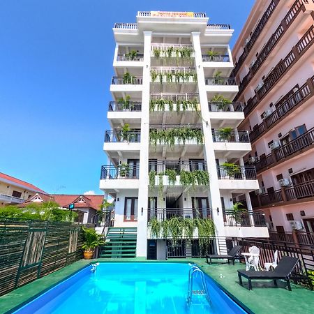 Vang Vieng Consiana Hotel Exterior photo